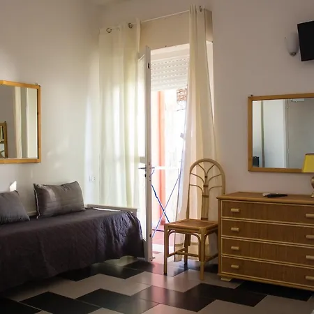 Hotel Sarina
