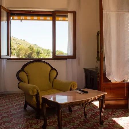 Hotel Sarina