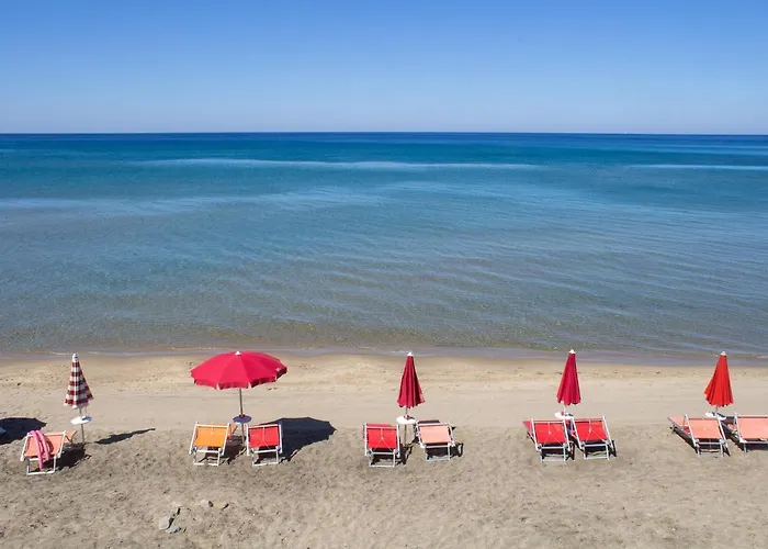 Sarina Hotel