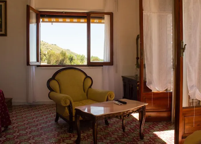Hotel Sarina